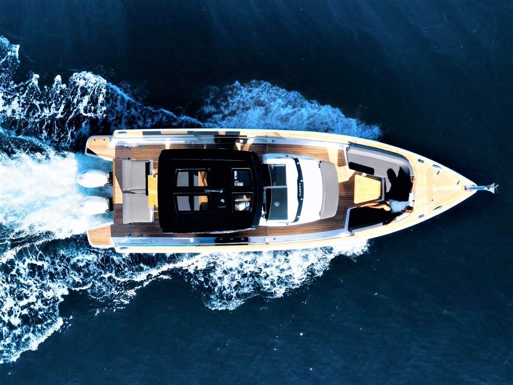 Location de hors-bord à Tenerife Sud, Puerto Colon