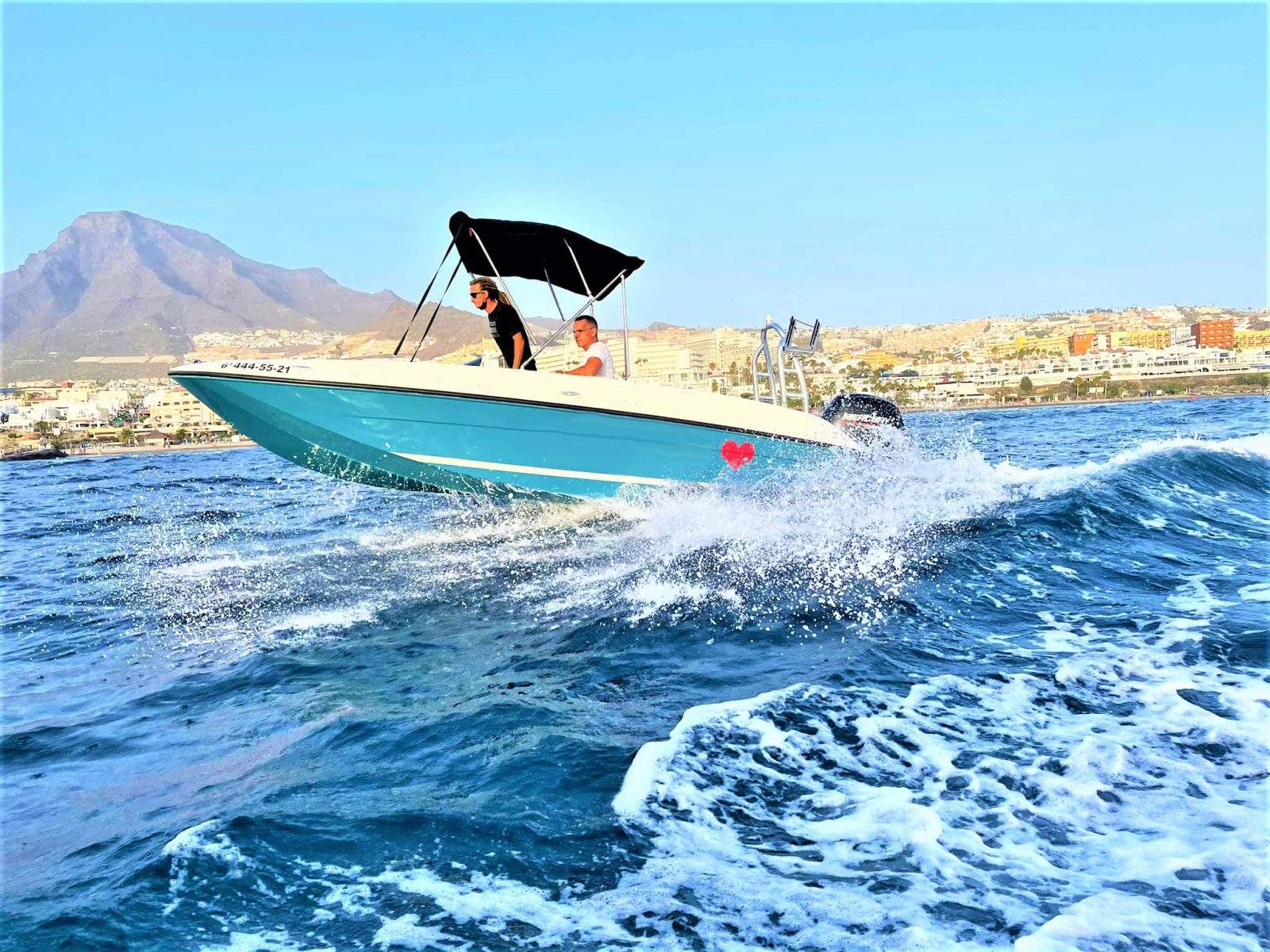 Location de bateau sans équipage à Tenerife sud avec Bayliner E18