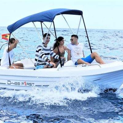 Alquiler de barco sin licencia en Tenerife Sur Puerto Colon - Location de petits bateaux à moteur sans permis à Tenerife
